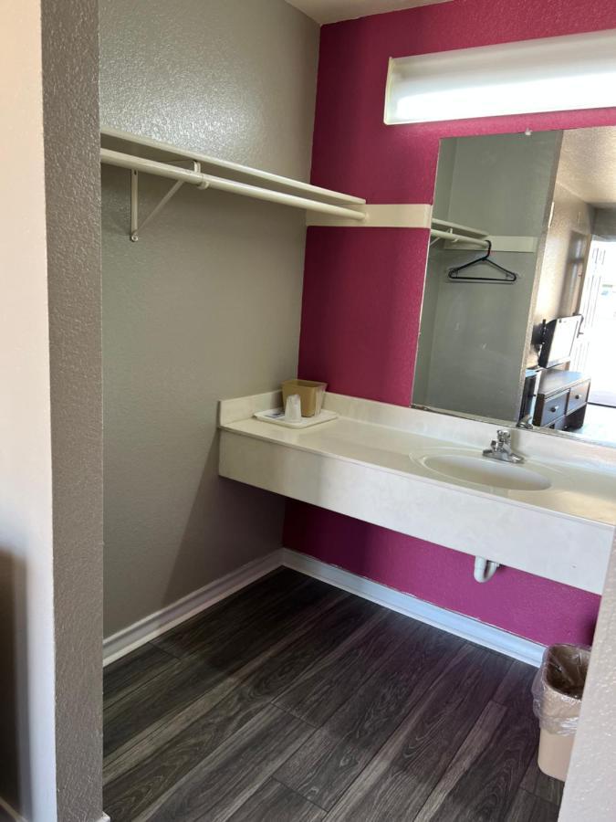 Country Inn Motel سان أنطونيو المظهر الخارجي الصورة