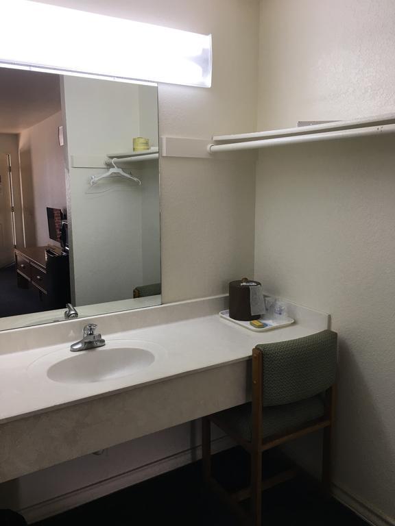 Country Inn Motel سان أنطونيو المظهر الخارجي الصورة
